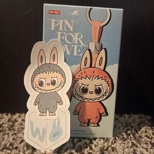 Pop Mart Pin for Love Keychain